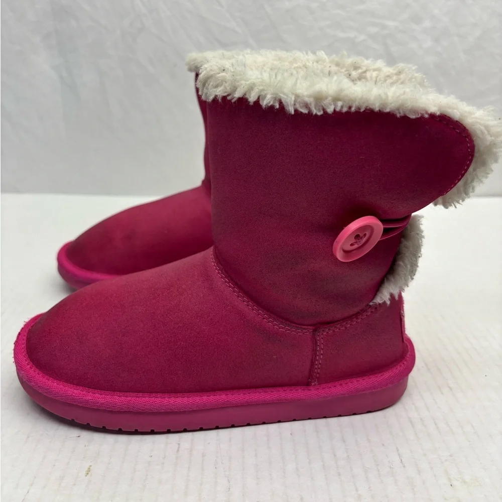 Koolaburra Cream Faux Shearling Lined Footwear, size 1 little girl, box 36